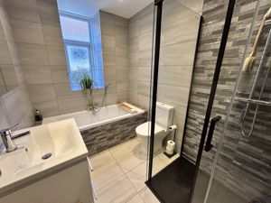 Photo 25- click for photo gallery